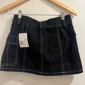 Black mini mini skirt with chain loop from Rue 21 never worn brand new!